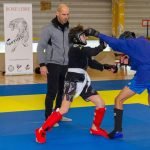 Entraînement de self-défense avec un instructeur qualifié